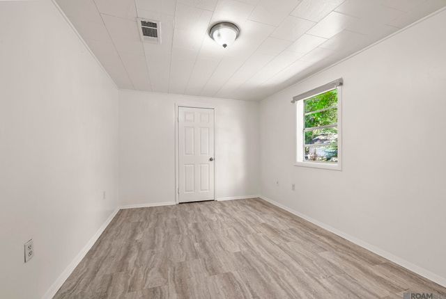 9247 Corlett Dr, Baton Rouge, LA 70811