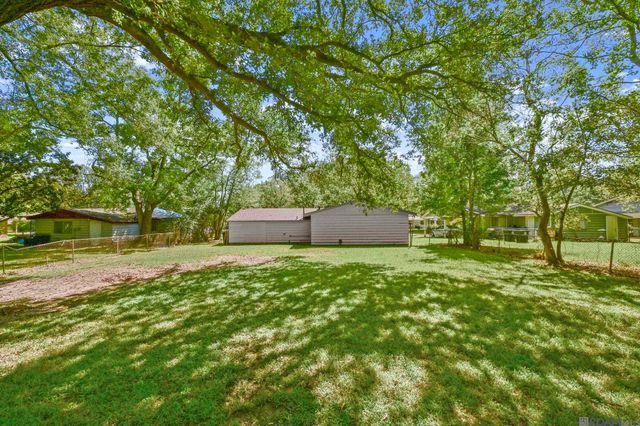9247 Corlett Dr, Baton Rouge, LA 70811