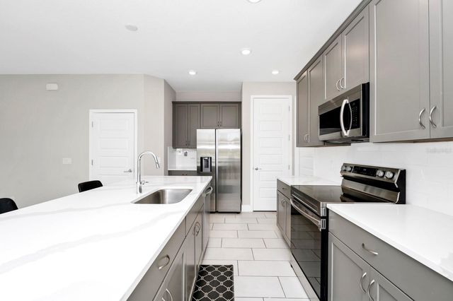 743 DRIVING RANGE COURT, Reunion, FL 34747