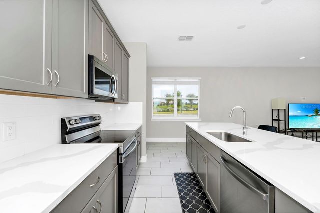 743 DRIVING RANGE COURT, Reunion, FL 34747