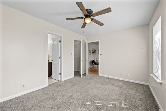 239 Golden Pond Ave, Oak Grove, KY 42262