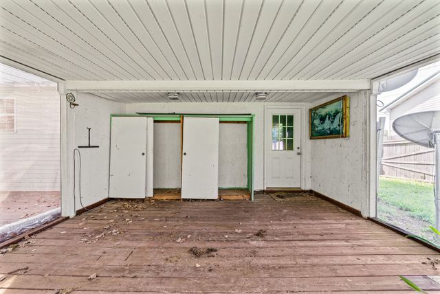 239 Golden Pond Ave, Oak Grove, KY 42262
