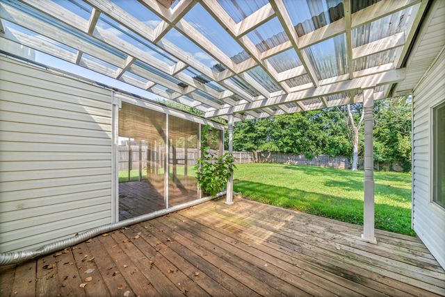 239 Golden Pond Ave, Oak Grove, KY 42262