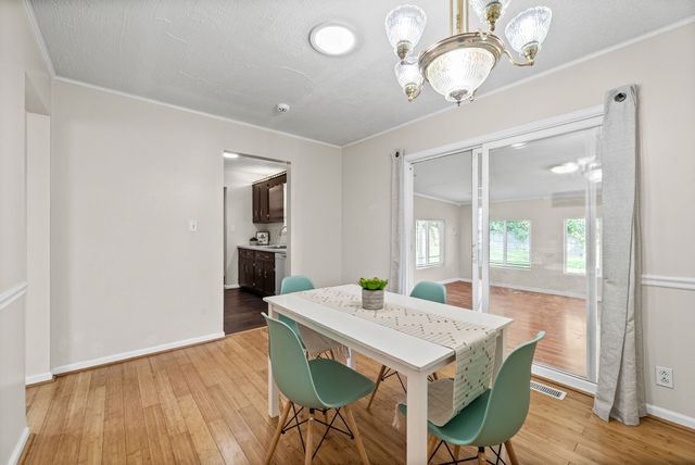 239 Golden Pond Ave, Oak Grove, KY 42262