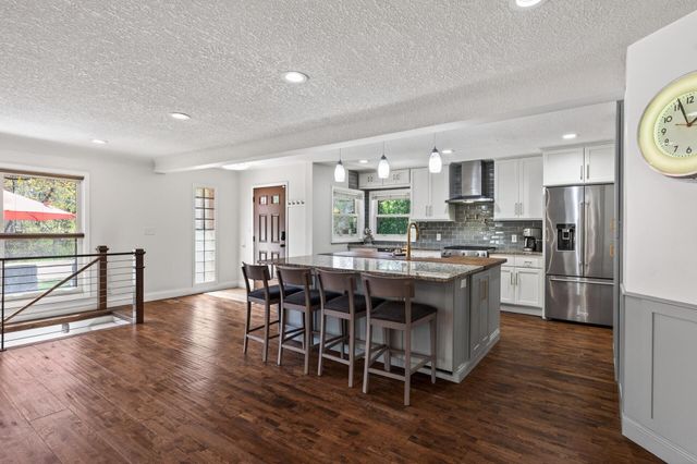 520 W Minnehaha Parkway, Minneapolis, MN 55419