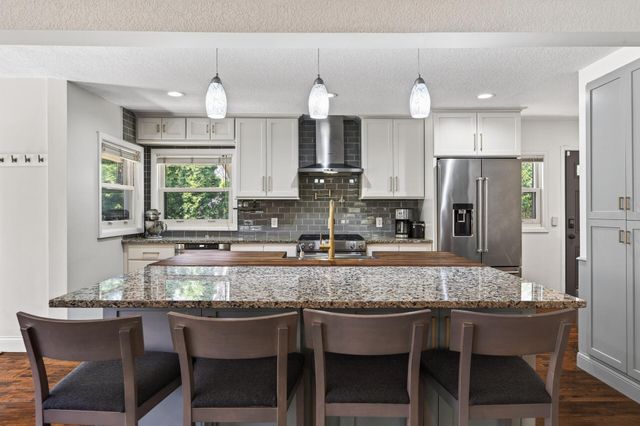 520 W Minnehaha Parkway, Minneapolis, MN 55419