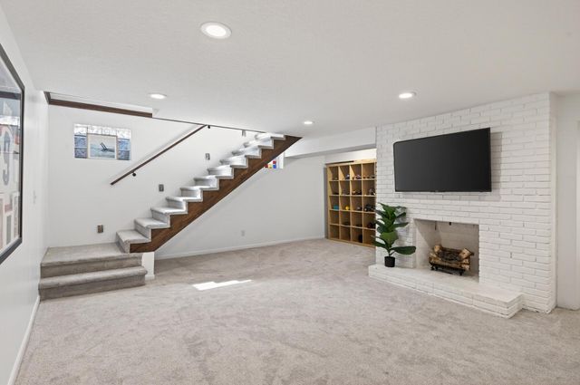 520 W Minnehaha Parkway, Minneapolis, MN 55419