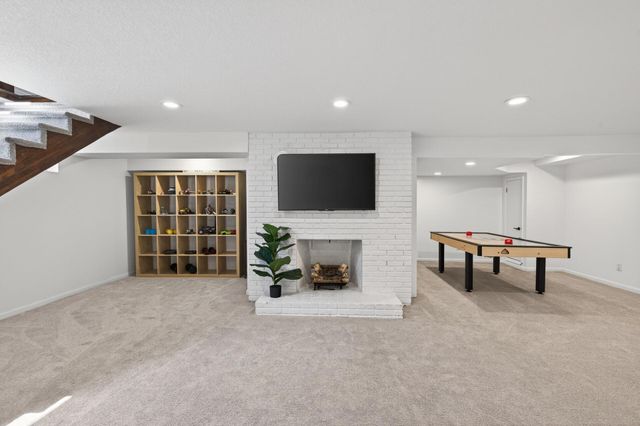520 W Minnehaha Parkway, Minneapolis, MN 55419