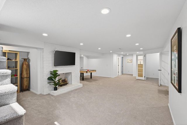 520 W Minnehaha Parkway, Minneapolis, MN 55419