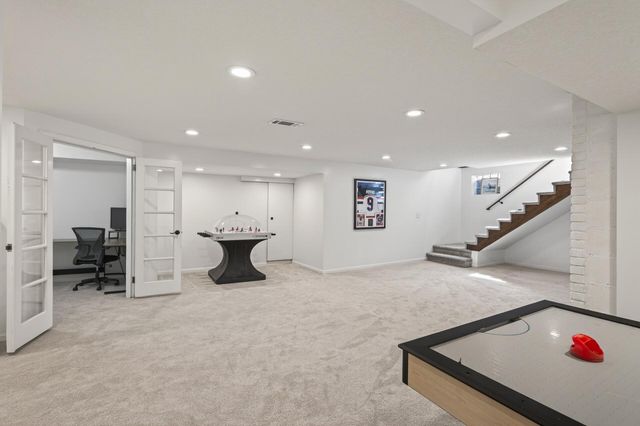 520 W Minnehaha Parkway, Minneapolis, MN 55419