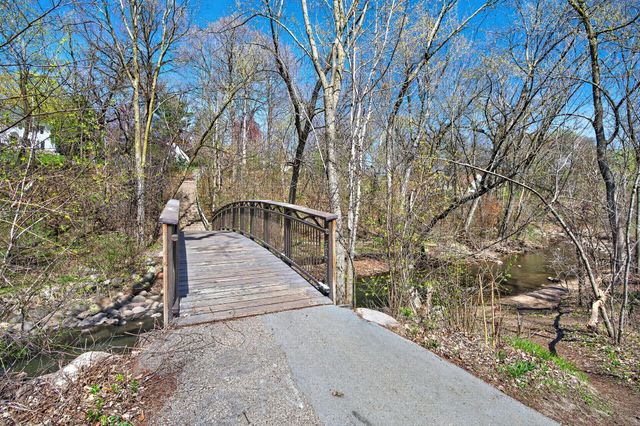 520 W Minnehaha Parkway, Minneapolis, MN 55419