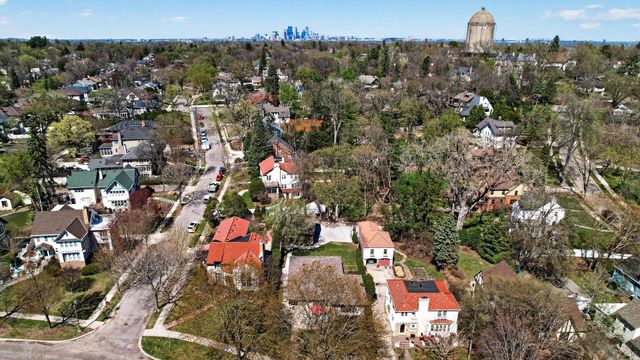 520 W Minnehaha Parkway, Minneapolis, MN 55419