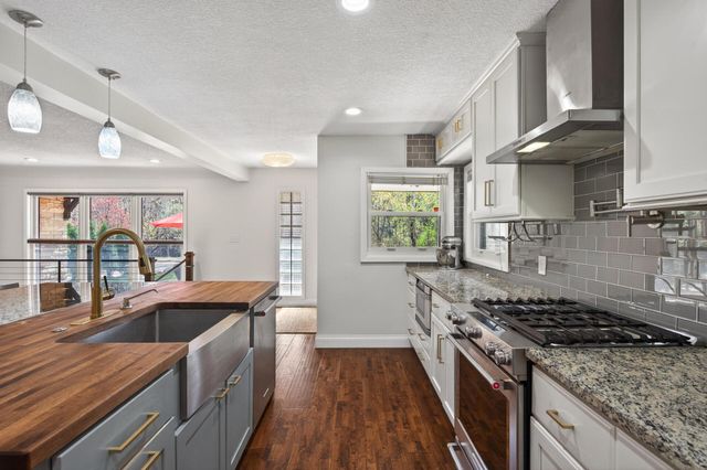 520 W Minnehaha Parkway, Minneapolis, MN 55419