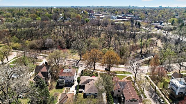 520 W Minnehaha Parkway, Minneapolis, MN 55419