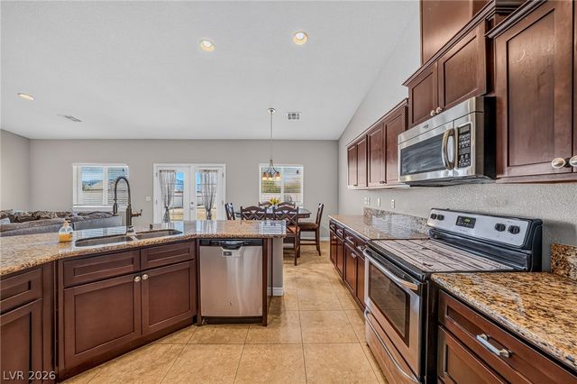 3040 South Spy Glass Avenue, Pahrump, NV 89048