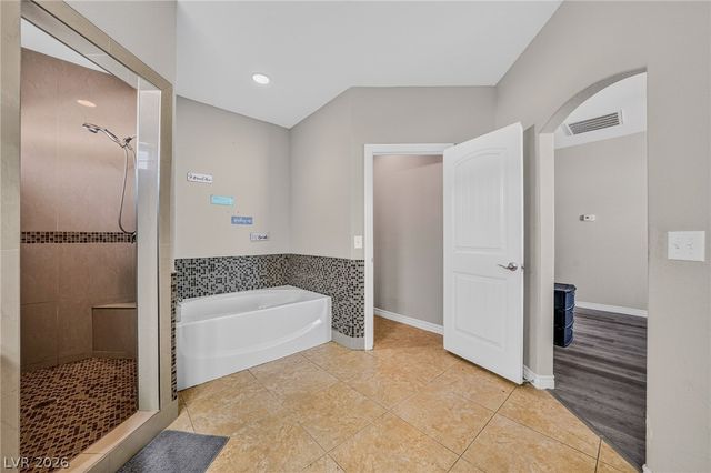 3040 South Spy Glass Avenue, Pahrump, NV 89048