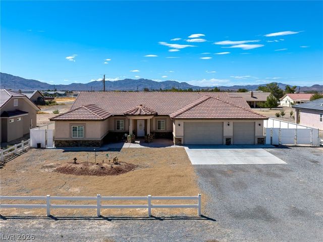 3040 South Spy Glass Avenue, Pahrump, NV 89048