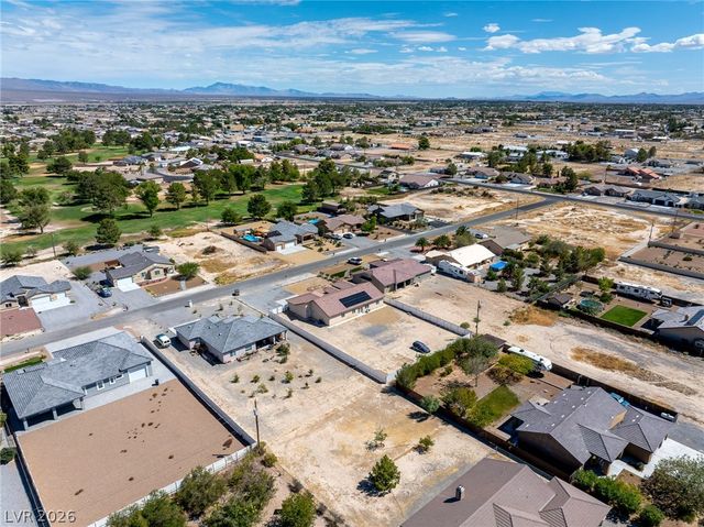 3040 South Spy Glass Avenue, Pahrump, NV 89048