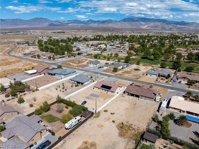 3040 South Spy Glass Avenue, Pahrump, NV 89048