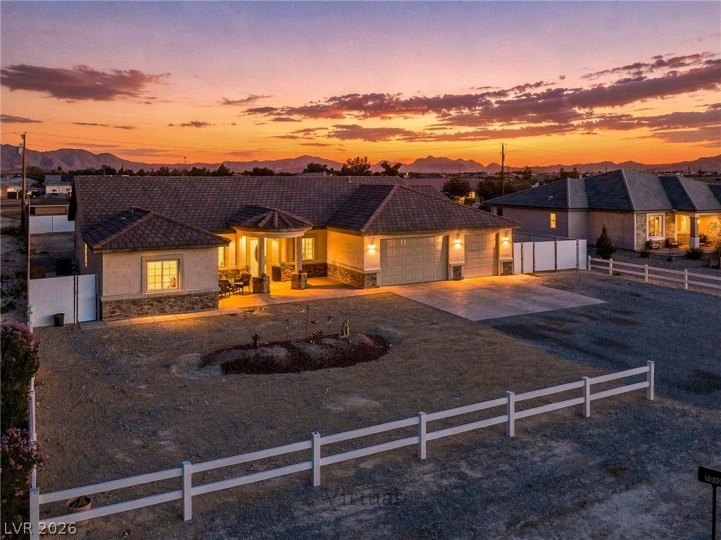 3040 South Spy Glass Avenue, Pahrump, NV 89048