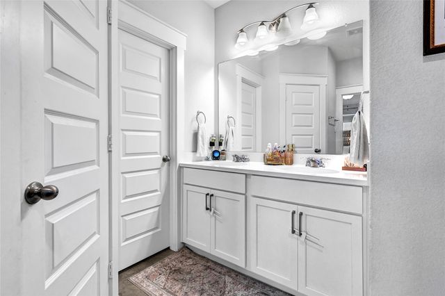 30250 Kingston Heath Drive, Cleveland, TX 77327