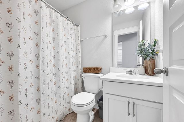 30250 Kingston Heath Drive, Cleveland, TX 77327