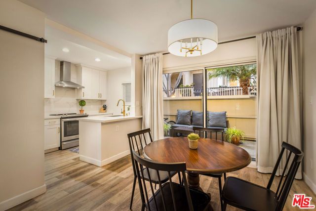 8025 Redlands Street 13, Playa Del Rey (los Angeles), CA 90293