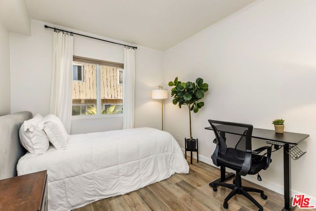 8025 Redlands Street 13, Playa Del Rey (los Angeles), CA 90293