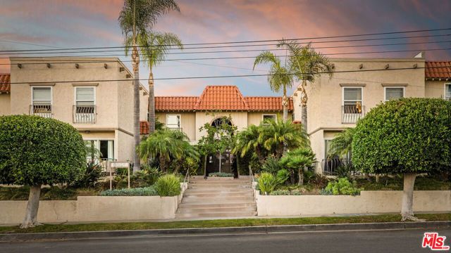 8025 Redlands Street 13, Playa Del Rey (los Angeles), CA 90293