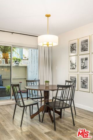 8025 Redlands Street 13, Playa Del Rey (los Angeles), CA 90293