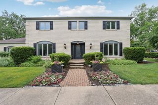 102 E Adelia Street, Elmhurst, IL 60126