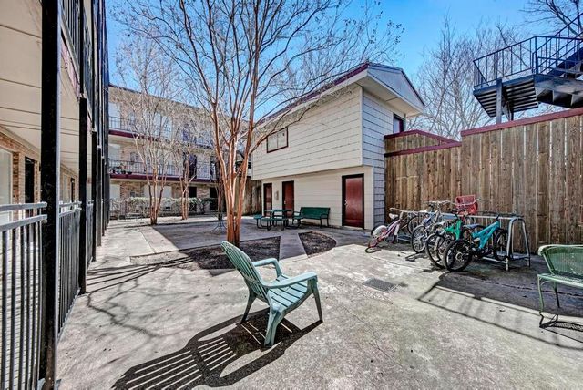 2207 Leon ST 104, Austin, TX 78705