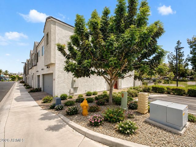 2275 W HARMONT Drive, Phoenix, AZ 85021