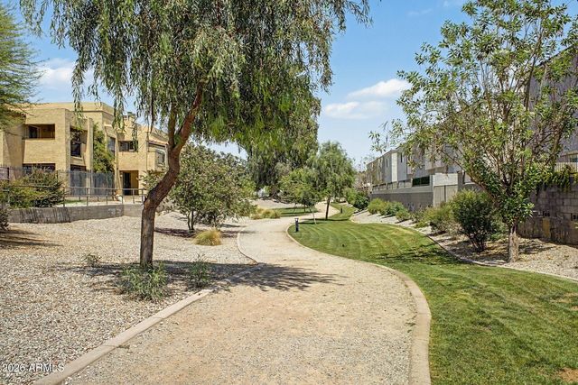 2275 W HARMONT Drive, Phoenix, AZ 85021