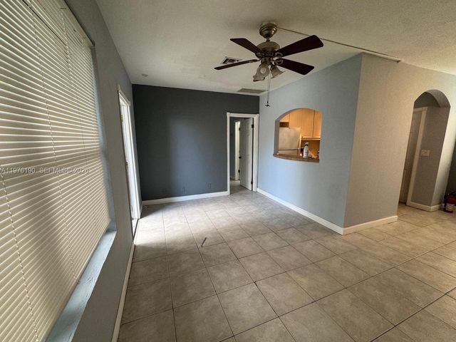 630 NE 15th Ct, Fort Lauderdale, FL 33304