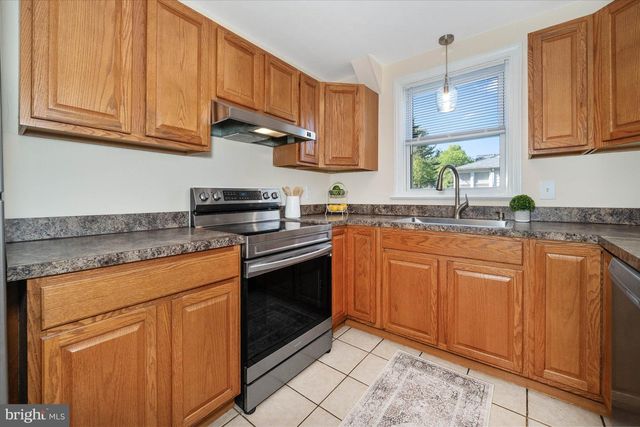 1014 FOULK RD, Wilmington, DE 19803