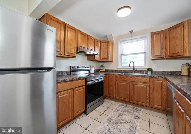 1014 FOULK RD, Wilmington, DE 19803