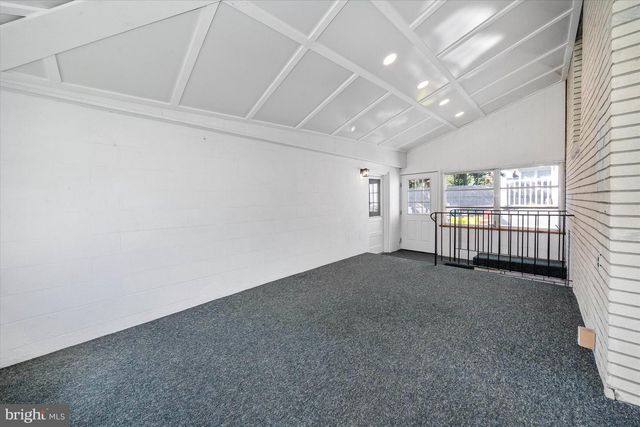 1014 FOULK RD, Wilmington, DE 19803