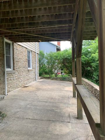 108 Manor Lane, Fort Thomas, KY 41075