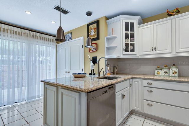 2728 BENTLEY DRIVE, Palm Harbor, FL 34684
