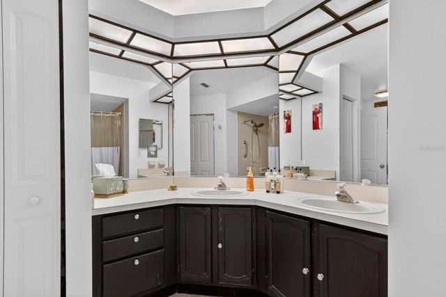 2728 BENTLEY DRIVE, Palm Harbor, FL 34684