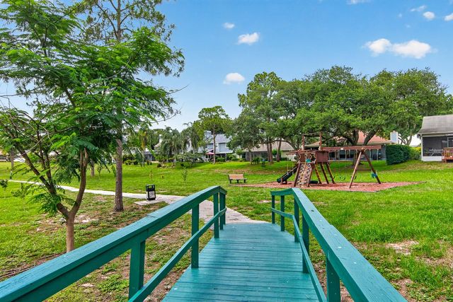 2728 BENTLEY DRIVE, Palm Harbor, FL 34684