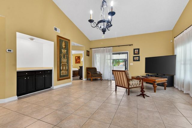 2728 BENTLEY DRIVE, Palm Harbor, FL 34684