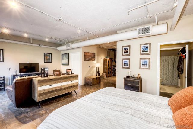 3940 7th Ave 112, San Diego, CA 92103