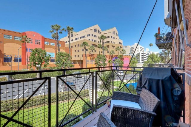 3940 7th Ave 112, San Diego, CA 92103