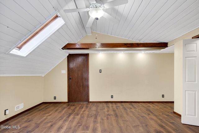 10 Katherine Terrace, Clifton Park, NY 12065