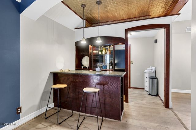 10 Katherine Terrace, Clifton Park, NY 12065