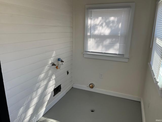 200 Rupper Avenue, Evansville, IN 47720