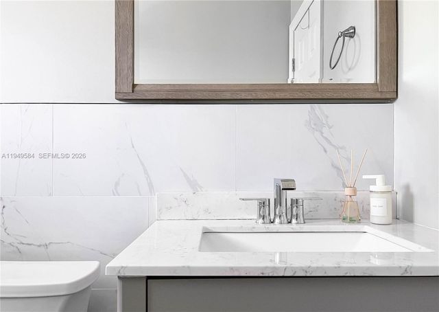 3390 SW 21st St, Fort Lauderdale, FL 33312