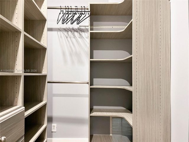 3390 SW 21st St, Fort Lauderdale, FL 33312